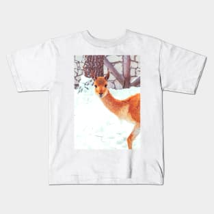 Vicuna starring to the camera Kids T-Shirt